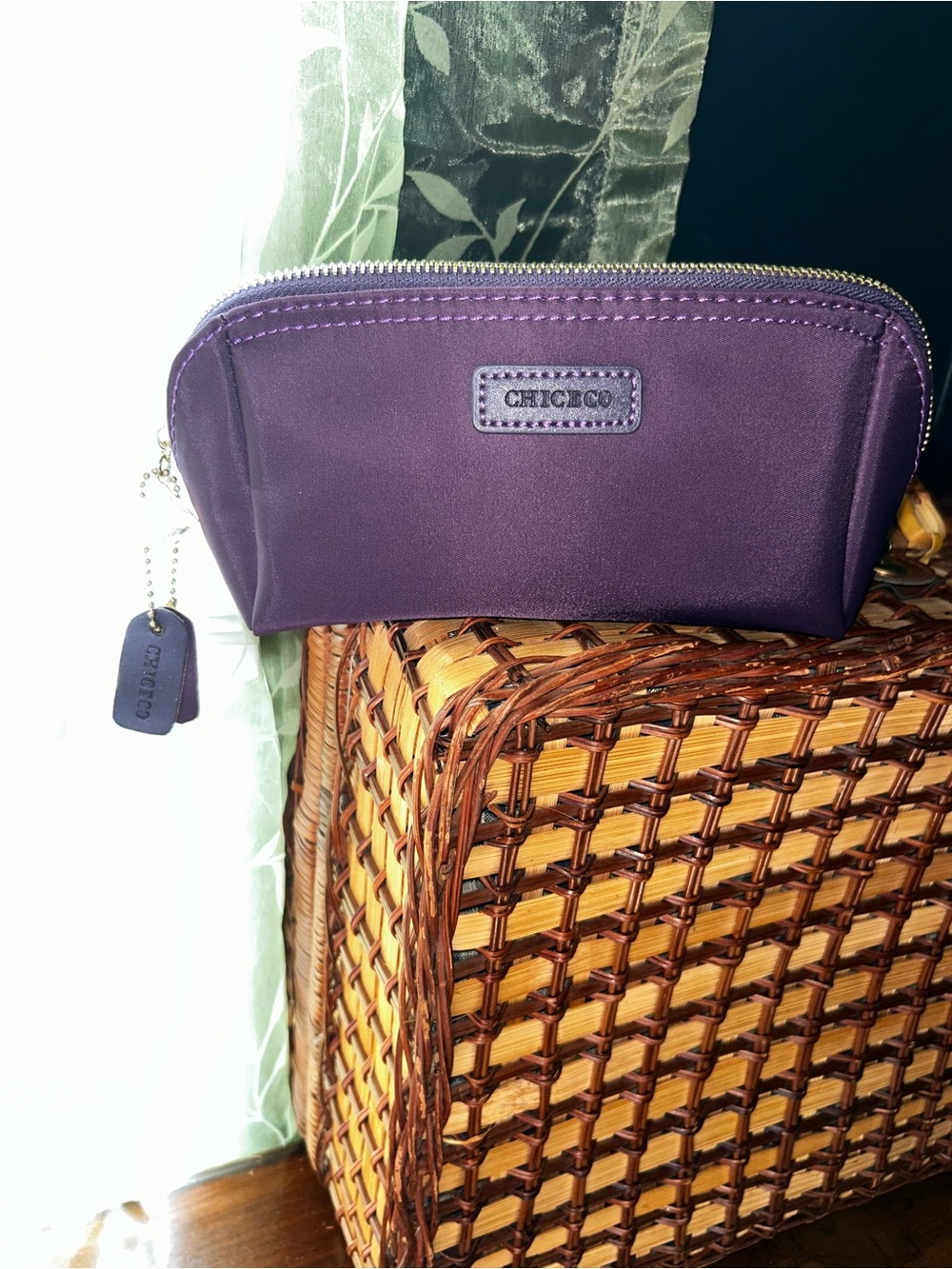 CHICECO Purple Zip Cosmetic Pouch -NWOT-